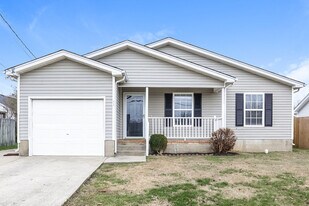 515 Cedar Park Cir in La Vergne, TN - Building Photo