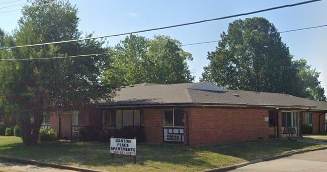 500 S 3rd Ave in Canton, IL - Building Photo - Building Photo