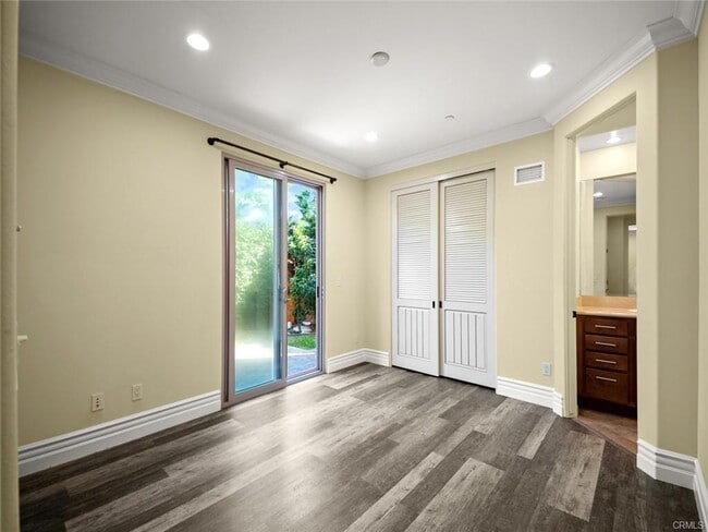2104 Rindge Ln in Redondo Beach, CA - Building Photo - Building Photo