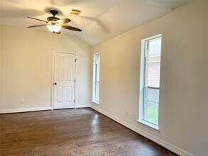 8910 Driftstone Dr in Spring, TX - Building Photo - Building Photo