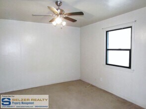27 Betty St in Ukiah, CA - Building Photo - Building Photo