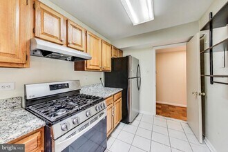 10613 Montrose Ave in Bethesda, MD - Building Photo - Building Photo