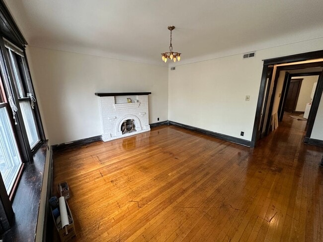 1929 W Larchmont Ave in Chicago, IL - Building Photo - Building Photo