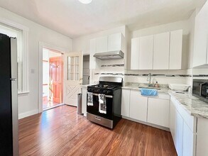200 Highland St, Unit 3 in Boston, MA - Building Photo - Building Photo