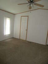 918 Iroquois Dr in Burnet, TX - Building Photo