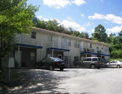 105 Loveless Ln in Somerset, KY - Foto de edificio