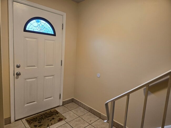 323 W 2nd St in Alburtis, PA - Building Photo - Building Photo