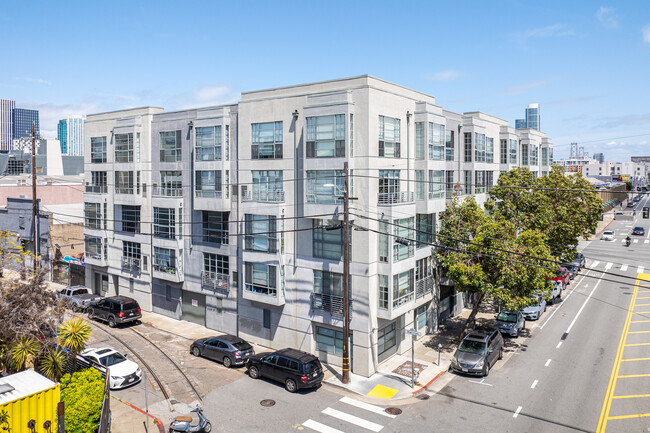 Flower Market Lofts in San Francisco, CA - Foto de edificio - Building Photo