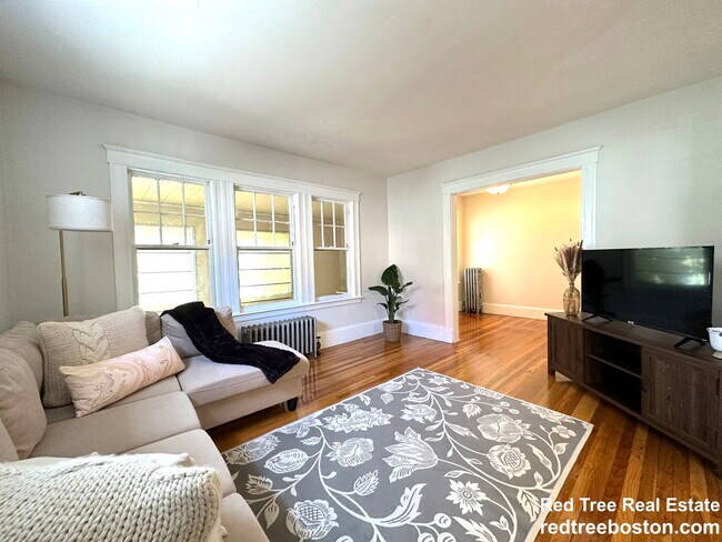 19 Larose Pl in Boston, MA - Building Photo - Building Photo