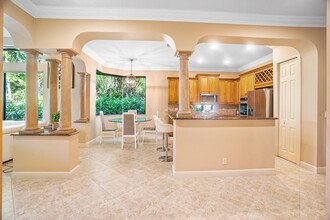 3484 Collonade Dr in Wellington, FL - Building Photo - Building Photo