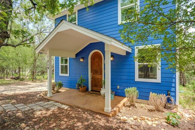 719 Birch Ln in Cottonwood Shores, TX - Building Photo - Building Photo