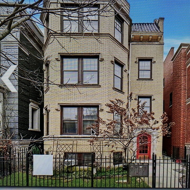 3746 N Wayne Ave in Chicago, IL - Foto de edificio