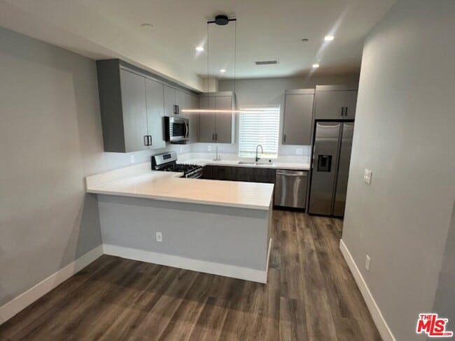 14759 Friar St in Los Angeles, CA - Building Photo - Building Photo