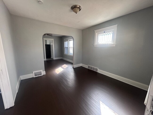 13414 Ferris Ave in Cleveland, OH - Building Photo - Building Photo