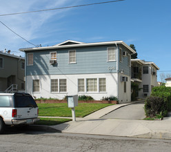 5341 Vantage Ave in North Hollywood, CA - Building Photo - Building Photo