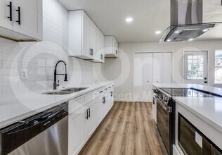 1207 Crestridge Dr in Plano, TX - Building Photo - Building Photo