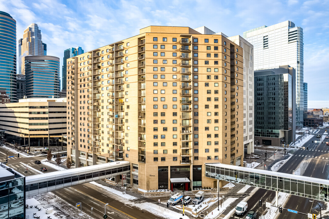 The Crossings Condominium in Minneapolis, MN - Foto de edificio