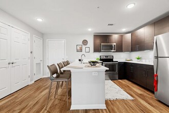 5400 N Summit St in Kansas City, MO - Building Photo - Building Photo