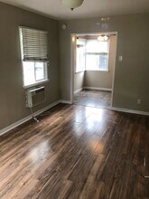 1733 N Hollywood Way, Unit 1733 in Burbank, CA - Foto de edificio - Building Photo