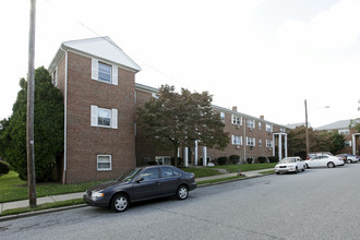 Beyerwood Apartments in Philadelphia, PA - Building Photo - Building Photo