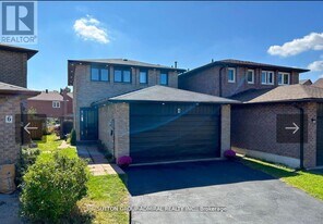 4 Mather Ct in Vaughan, ON - Building Photo