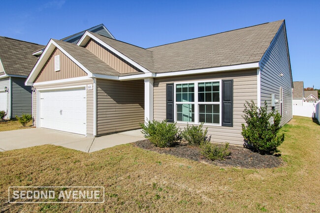 626 Wild Tulip Ct in Gilbert, SC - Building Photo - Building Photo