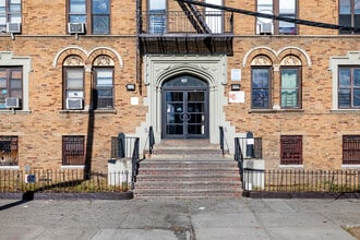 735 Mace in Bronx, NY - Building Photo - Building Photo