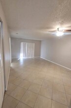 11676 NW 45th St, Unit 11676 in Coral Springs, FL - Building Photo - Building Photo