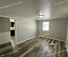 11-11 McKinley Ave in Hobart, IN - Building Photo - Building Photo