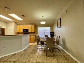 12347 Carmel Dale Ln in Houston, TX - Foto de edificio - Building Photo