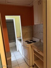 3219 SW 7th Pl, Unit 2 in Cape Coral, FL - Building Photo - Building Photo