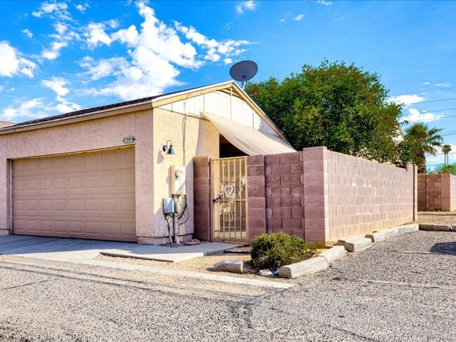 property at 2393 W Palo Dulce Dr