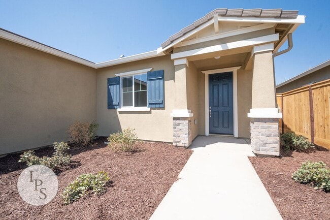 3633 Pacifica Dr in Madera, CA - Building Photo - Building Photo