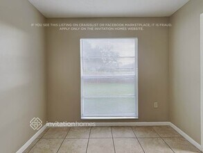 607 Barkfield St in Brandon, FL - Foto de edificio - Building Photo