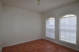 4700 St Thomas Pl in Fort Worth, TX - Foto de edificio - Building Photo