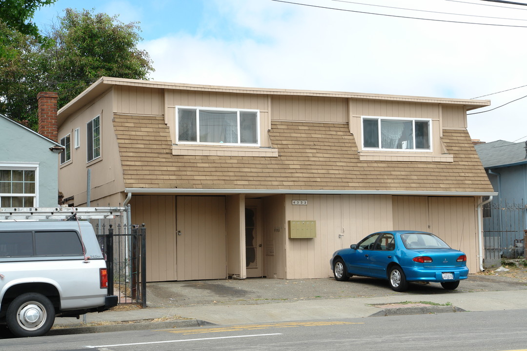 4333 Adeline St in Emeryville, CA - Building Photo