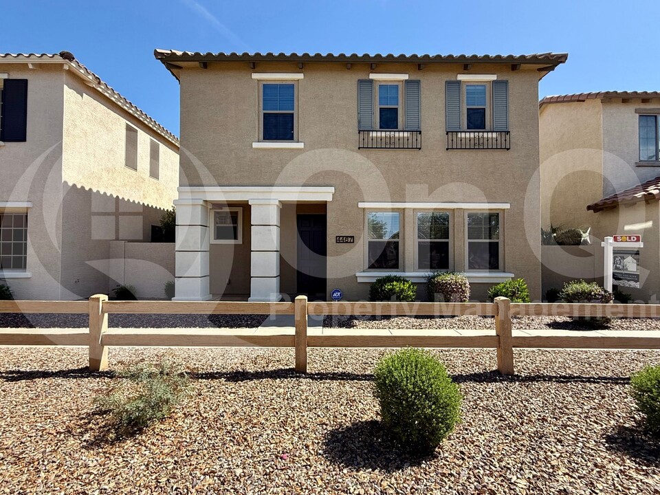 4467 E Remington Dr in Gilbert, AZ - Building Photo