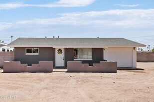 10535 E Boulder Dr in Apache Junction, AZ - Building Photo