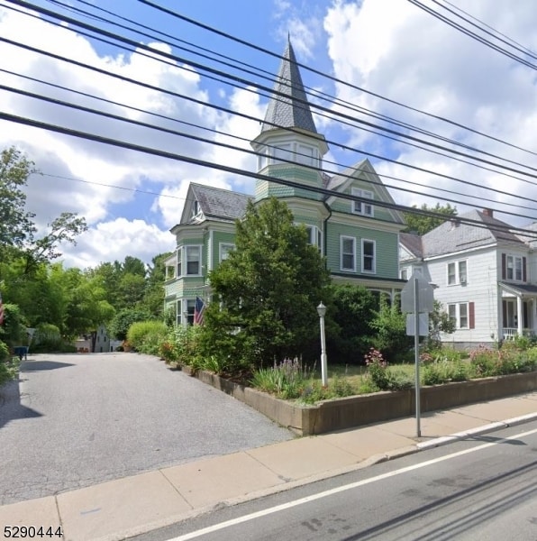 property at 96 High St
