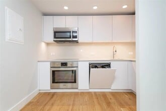 335 Harvard St in Cambridge, MA - Foto de edificio - Building Photo