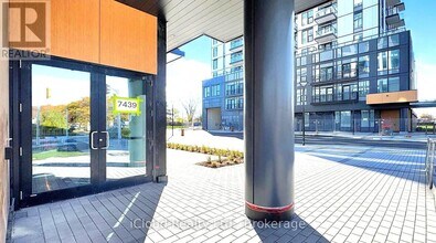 7439 Kingston Rd in Toronto, ON - Building Photo - Building Photo