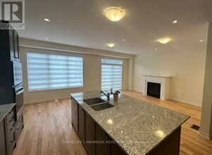 1131 Plymouth Dr in Oshawa, ON - Building Photo - Building Photo