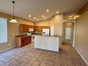 21992 E Camina Plata in Queen Creek, AZ - Building Photo - Building Photo