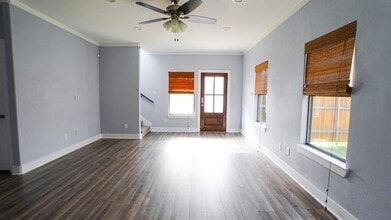 1827 Morris St in Dallas, TX - Building Photo - Building Photo