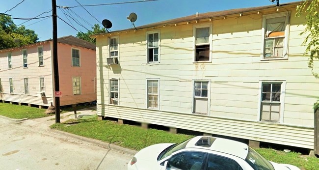 1611 Stevens St in Houston, TX - Building Photo - Building Photo