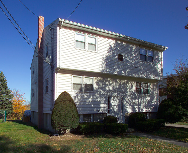 14 Curlew Rd in Quincy, MA - Foto de edificio - Building Photo