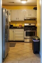 104 Zugibe Ct in West Haverstraw, NY - Building Photo - Building Photo