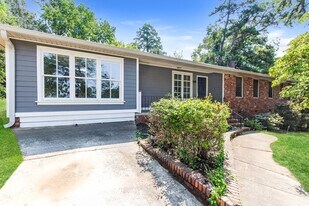1620 Morninghill Dr in Columbia, SC - Building Photo