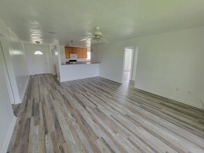 2635 Mission Rd in Tallahassee, FL - Building Photo - Building Photo