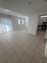 10901 NW 83rd St in Doral, FL - Building Photo - Building Photo